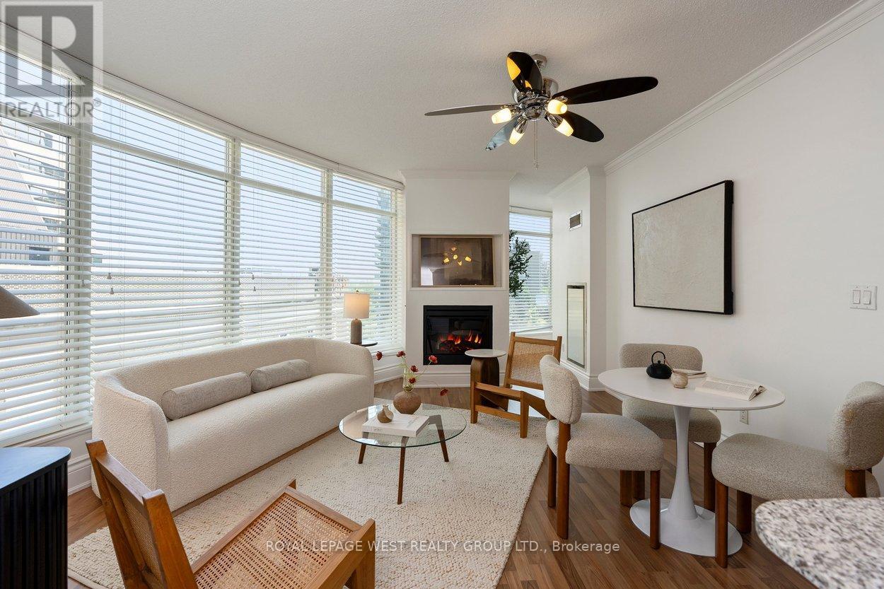 #802 8 SCOLLARD STREET - 11