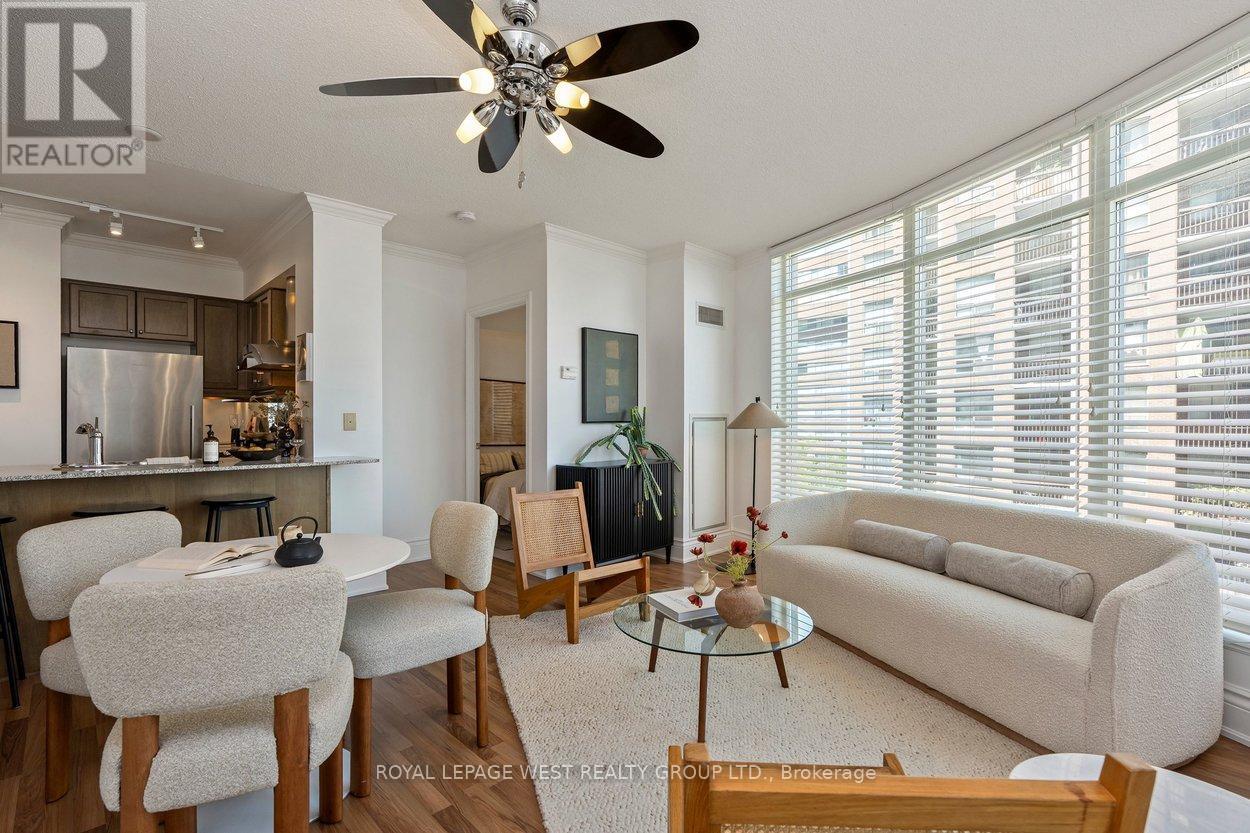 #802 8 SCOLLARD STREET - 15