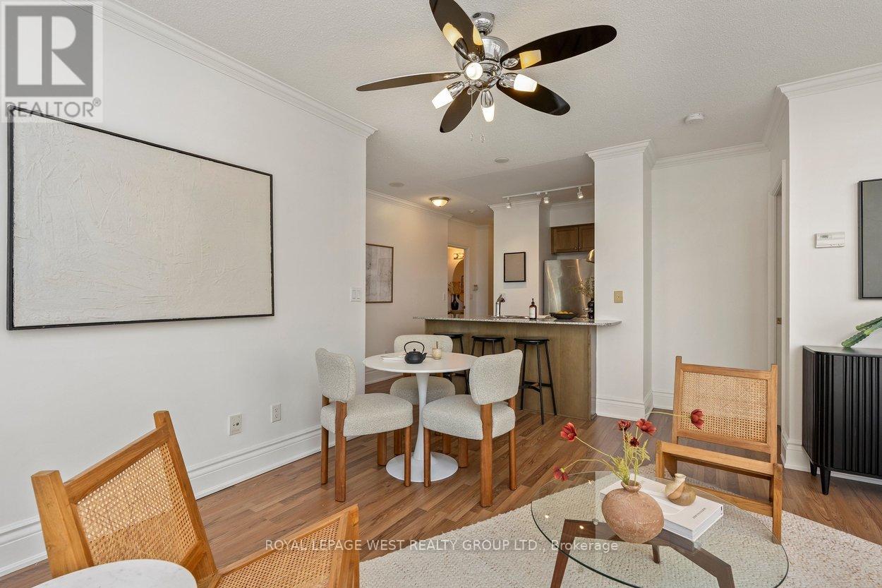#802 8 SCOLLARD STREET - 17