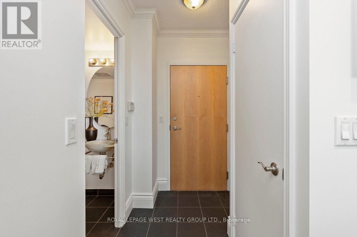 #802 8 SCOLLARD STREET - 3