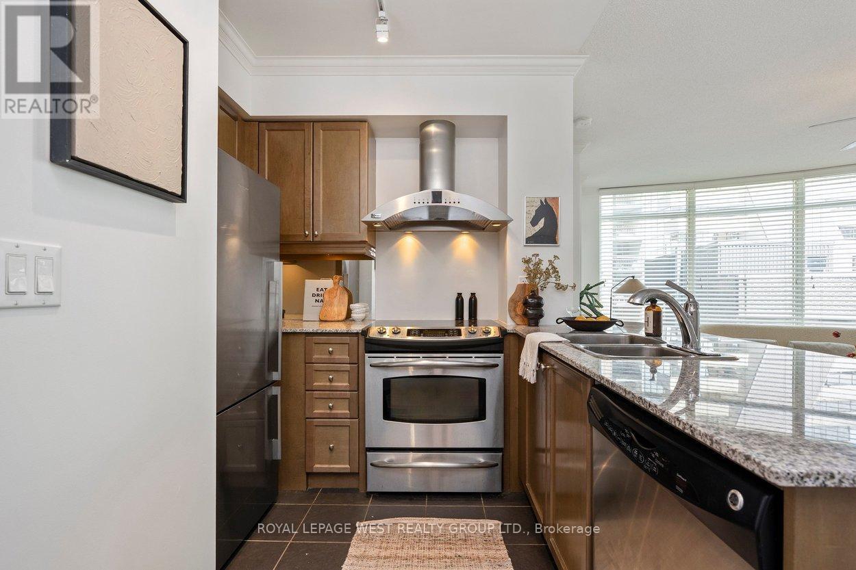 #802 8 SCOLLARD STREET - 5