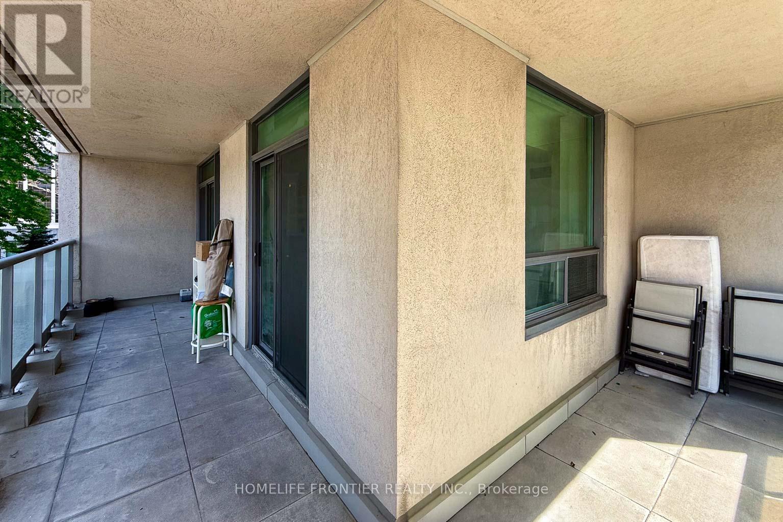 #310 18 SPRING GARDEN AVENUE - 16