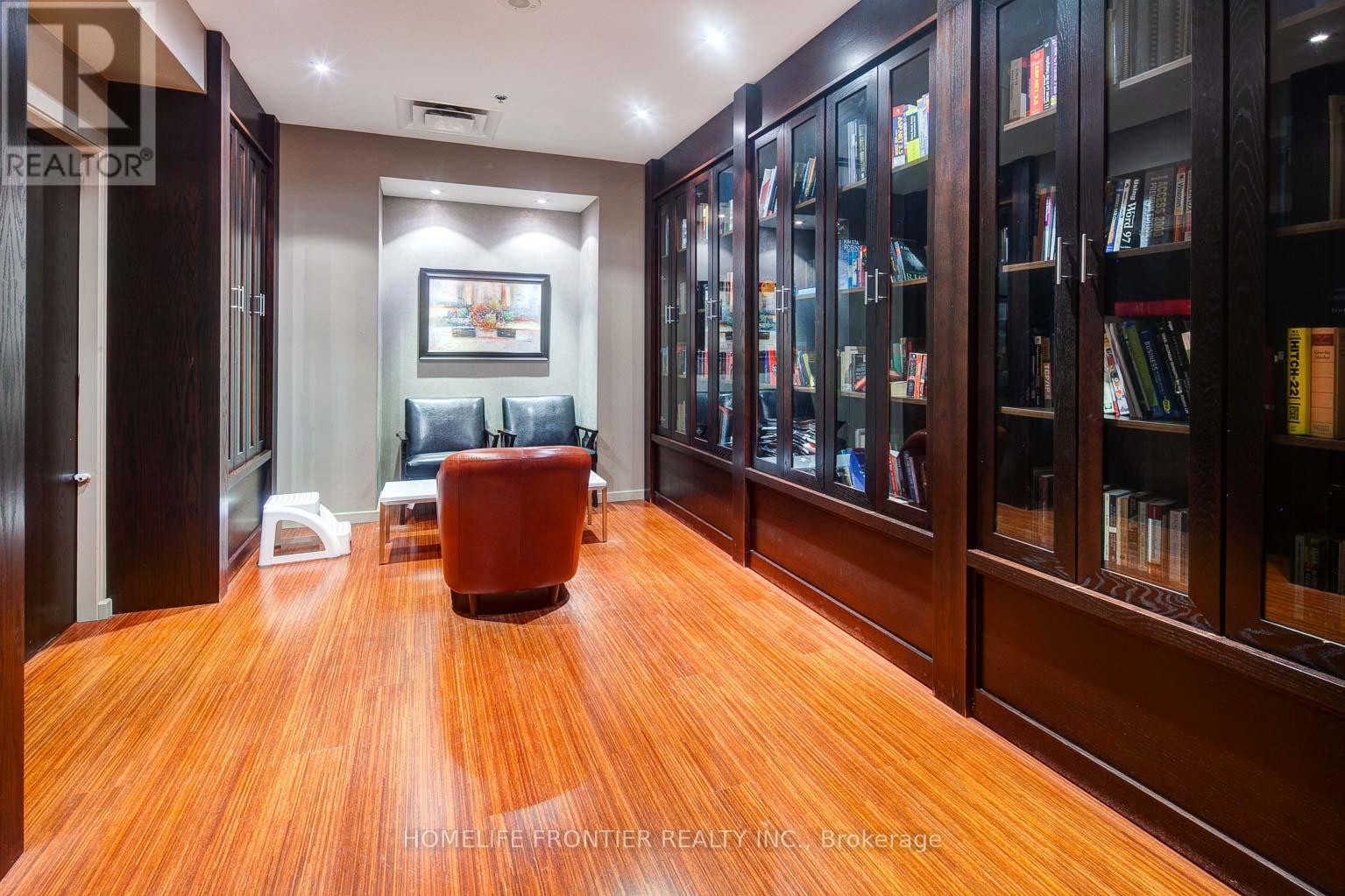 #310 18 SPRING GARDEN AVENUE - 22