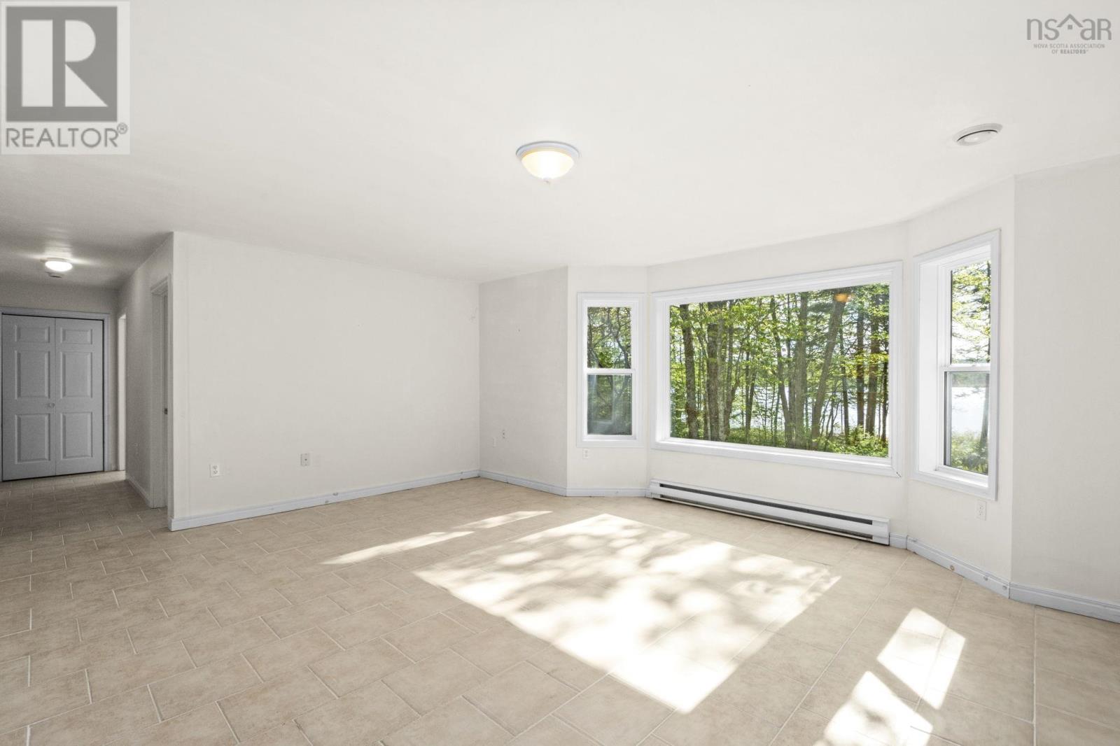 285 Chalet Drive - 12
