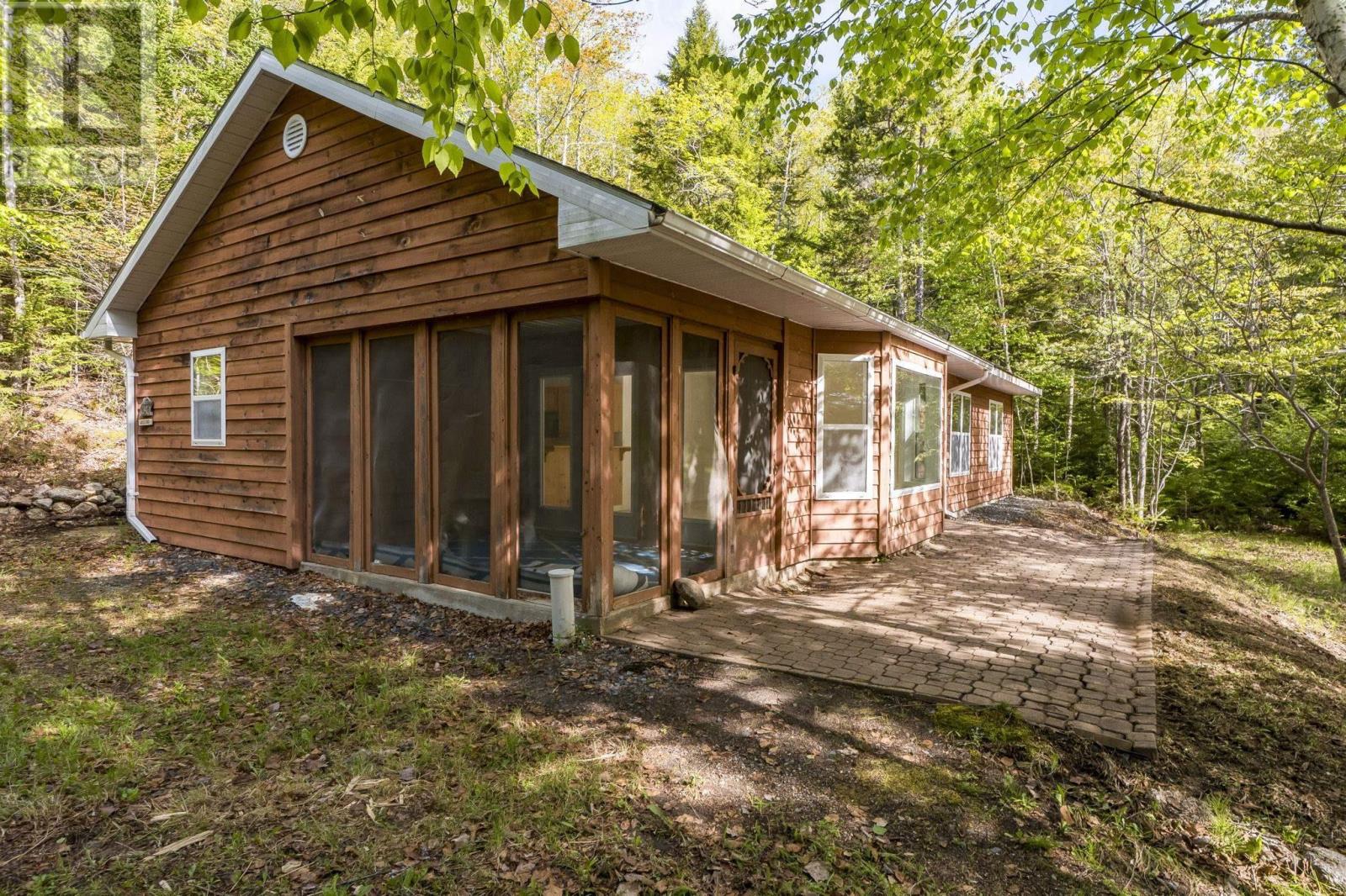 285 Chalet Drive - 3