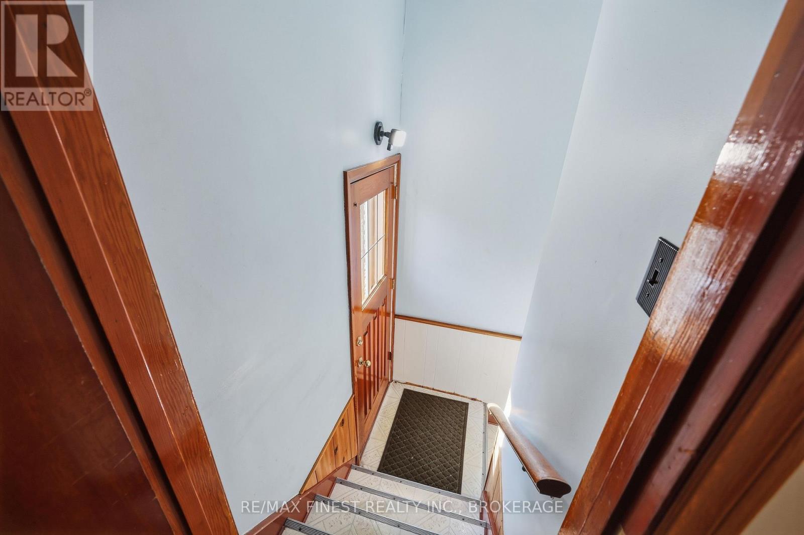 41 CAMPBELL CRESCENT - 15