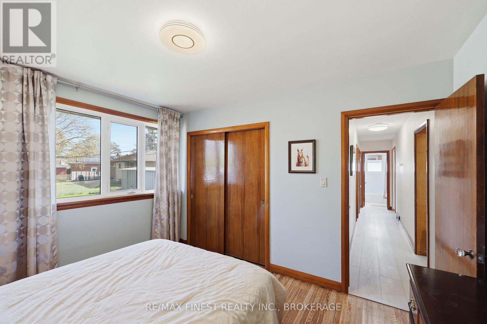 41 CAMPBELL CRESCENT - 23