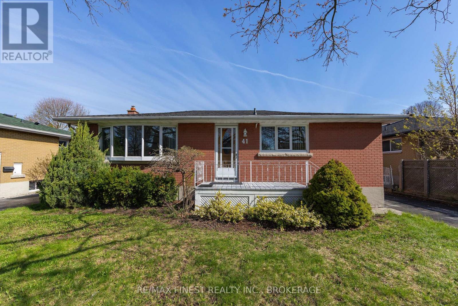 41 CAMPBELL CRESCENT - 3
