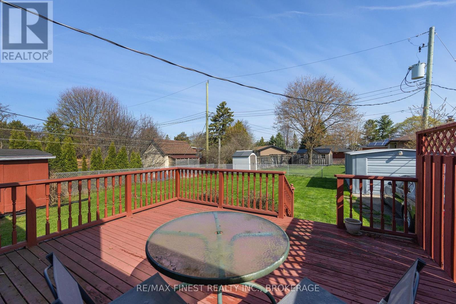41 CAMPBELL CRESCENT - 37