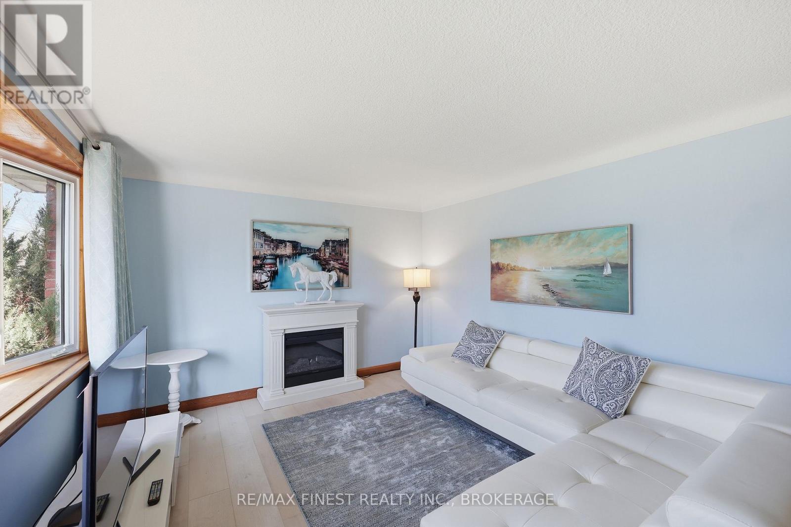 41 CAMPBELL CRESCENT - 8