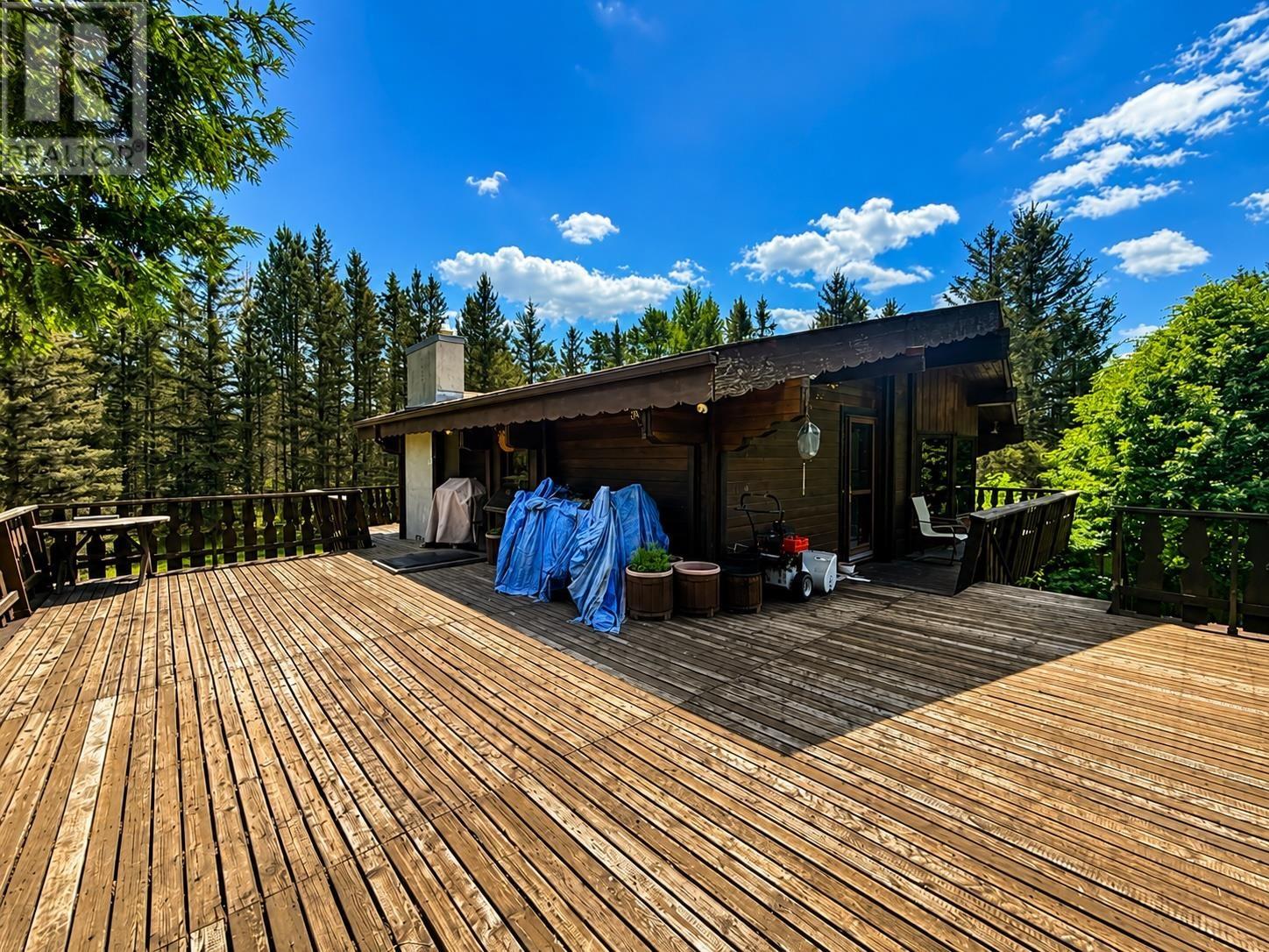 1299 Victor ST - 40