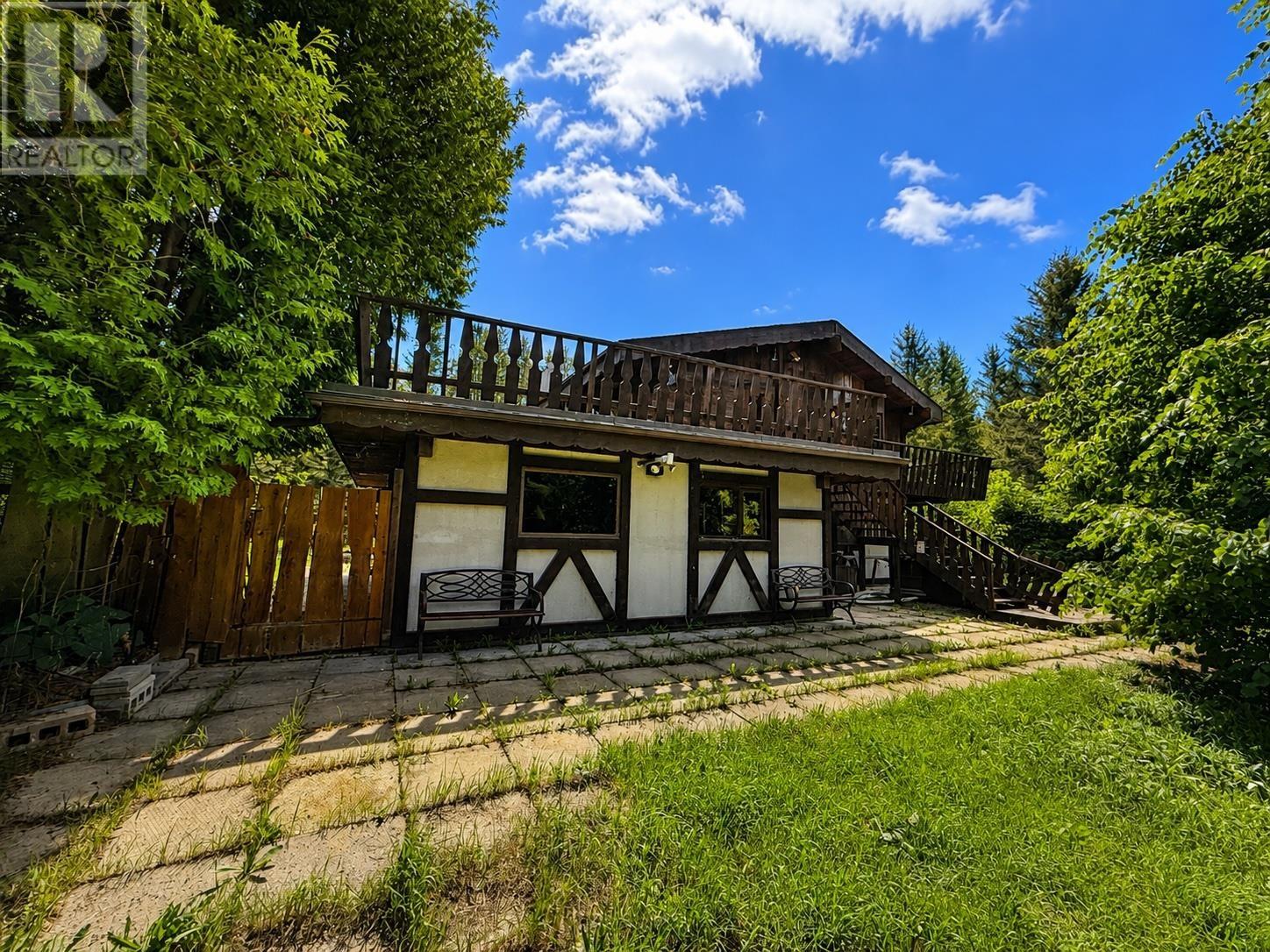 1299 Victor ST - 45