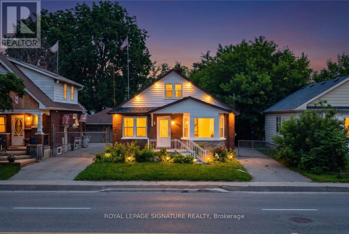 195 PARK ROAD S - 1