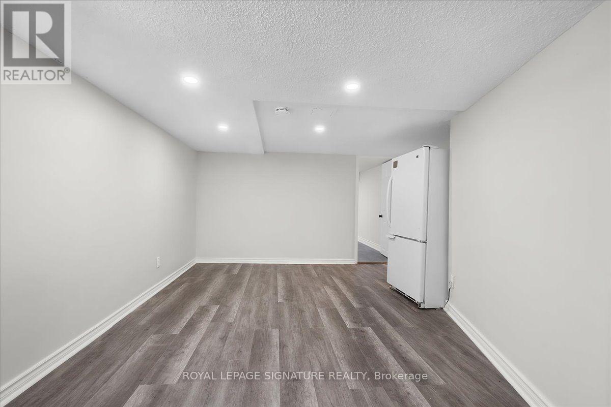 195 PARK ROAD S - 23
