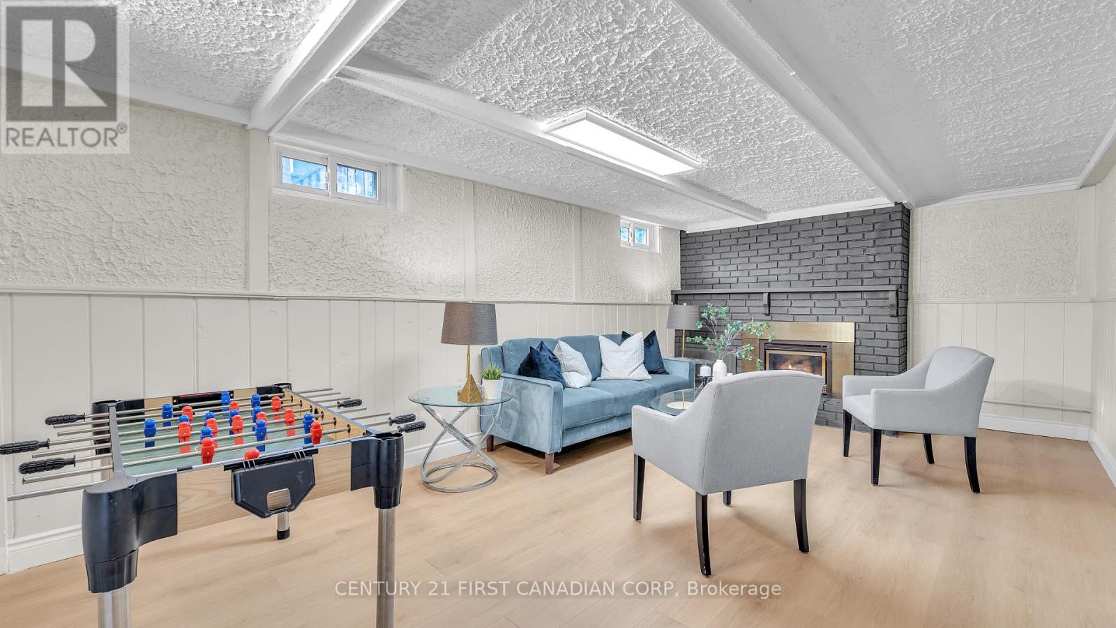 167 CARLYLE DRIVE - 16