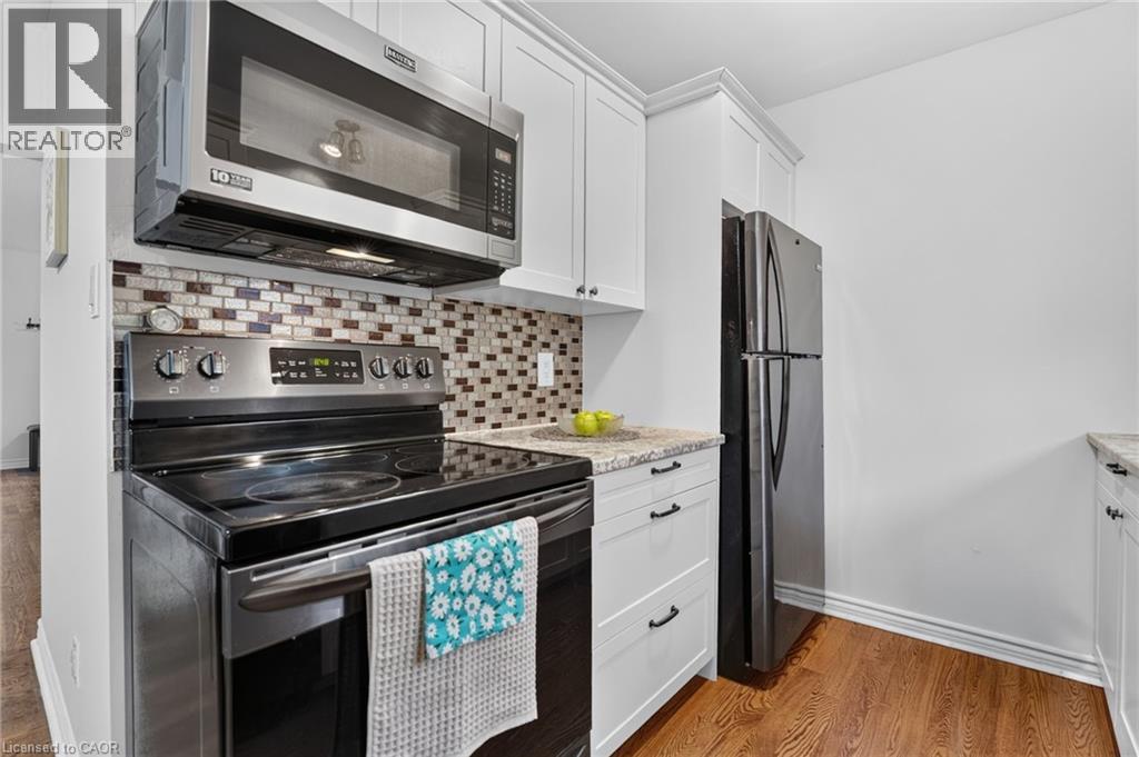 #6 156 ST CATHARINES Street - 19