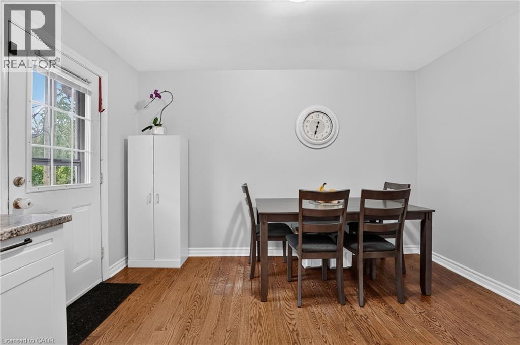 #6 156 ST CATHARINES Street - 16