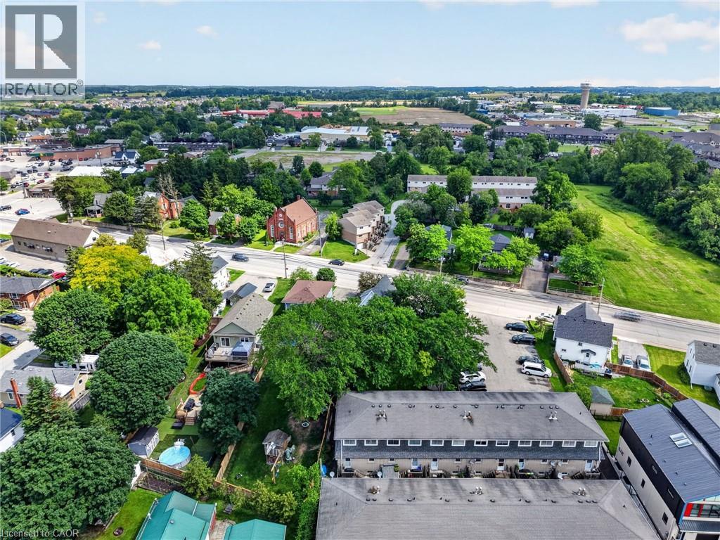 #6 156 ST CATHARINES Street - 43