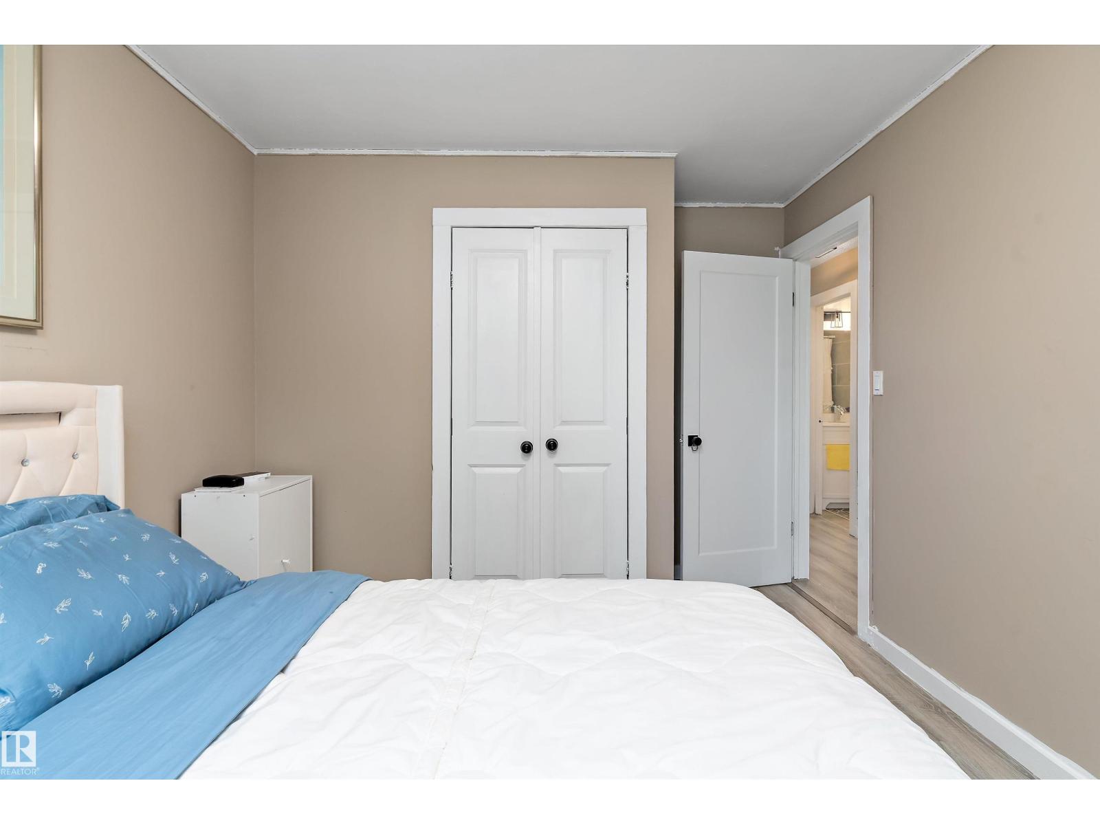 3708 133 AV NW - 15