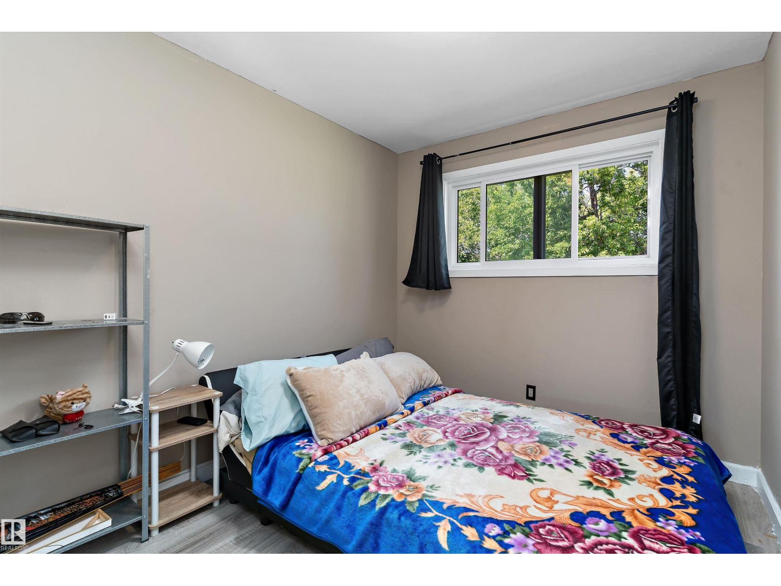 3708 133 AV NW - 16