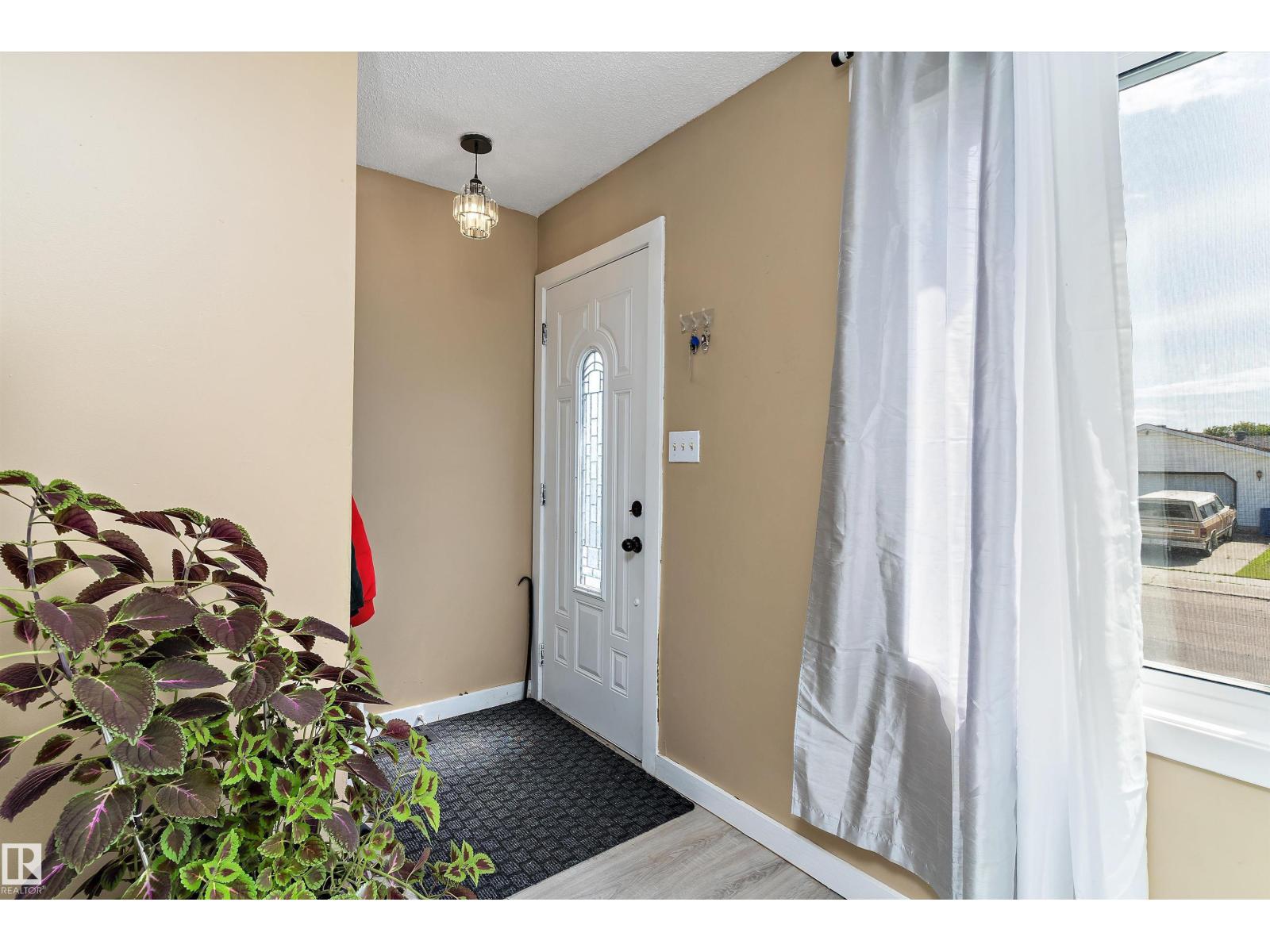 3708 133 AV NW - 2