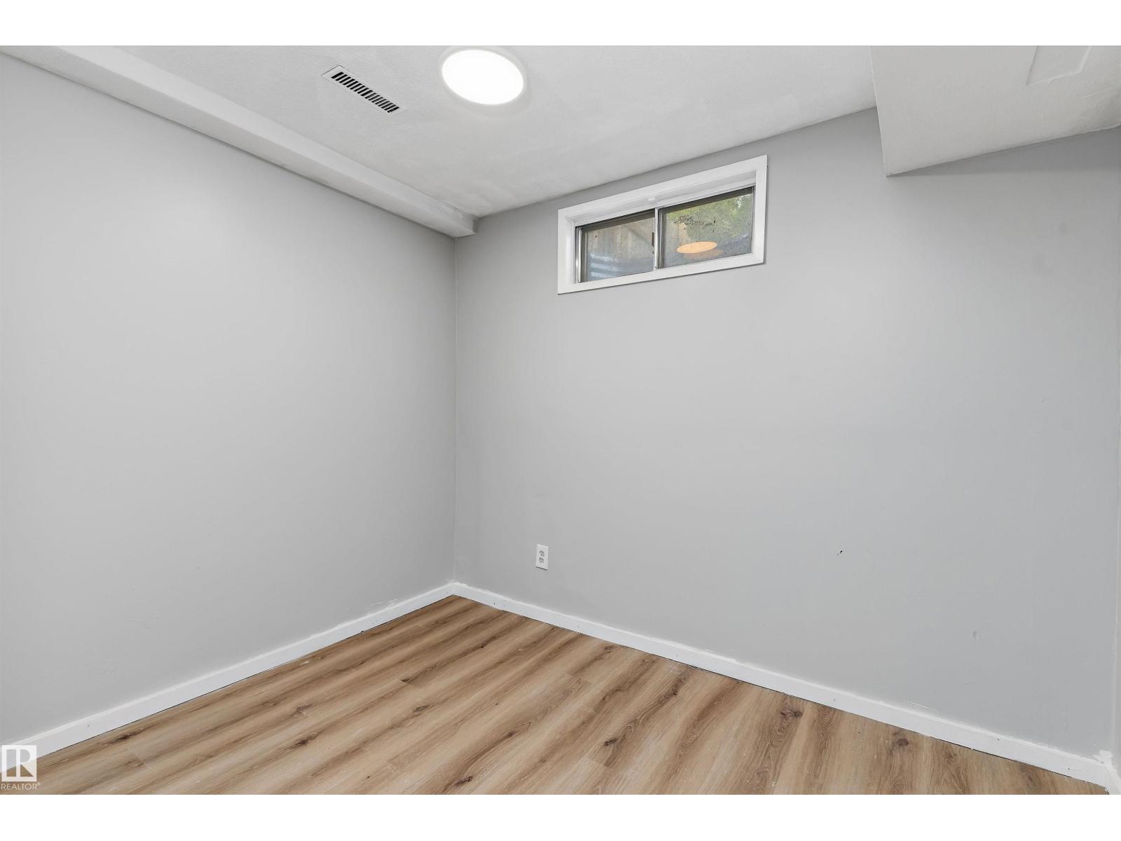 3708 133 AV NW - 29