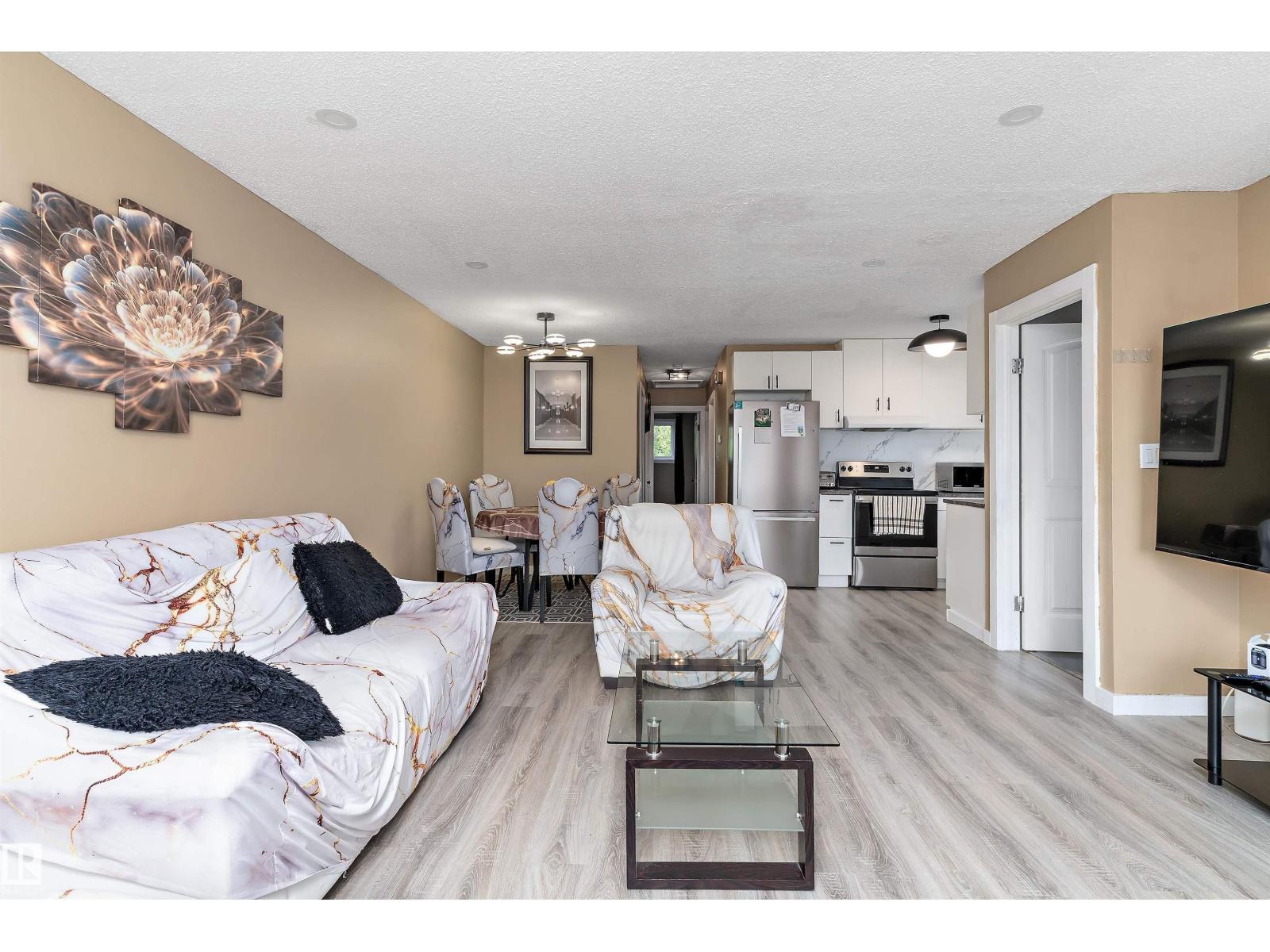 3708 133 AV NW - 4