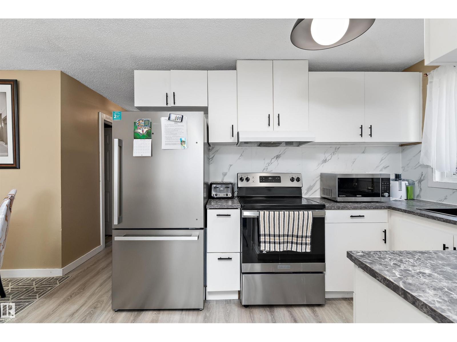 3708 133 AV NW - 8