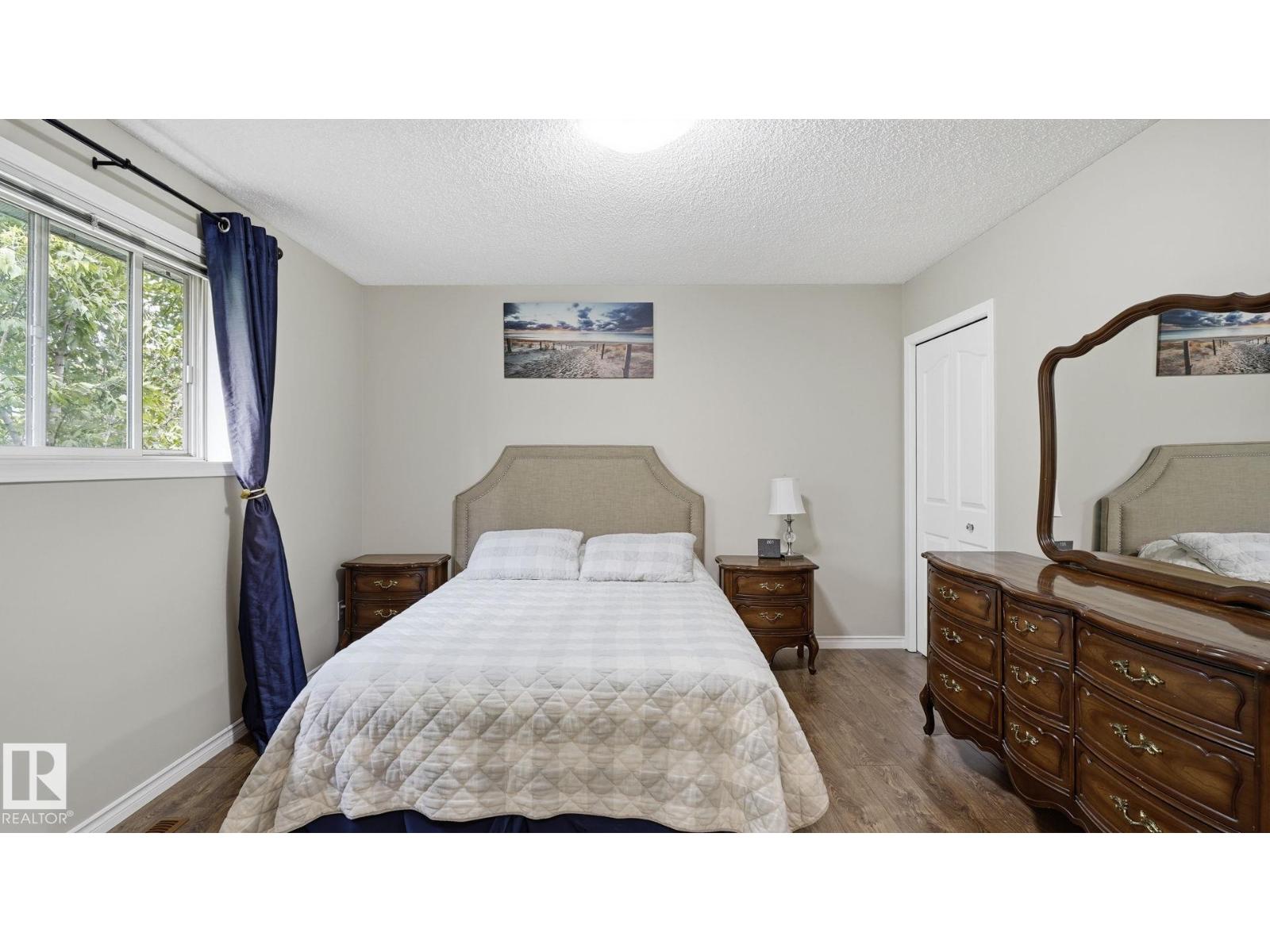 8230 71 ST NW - 19
