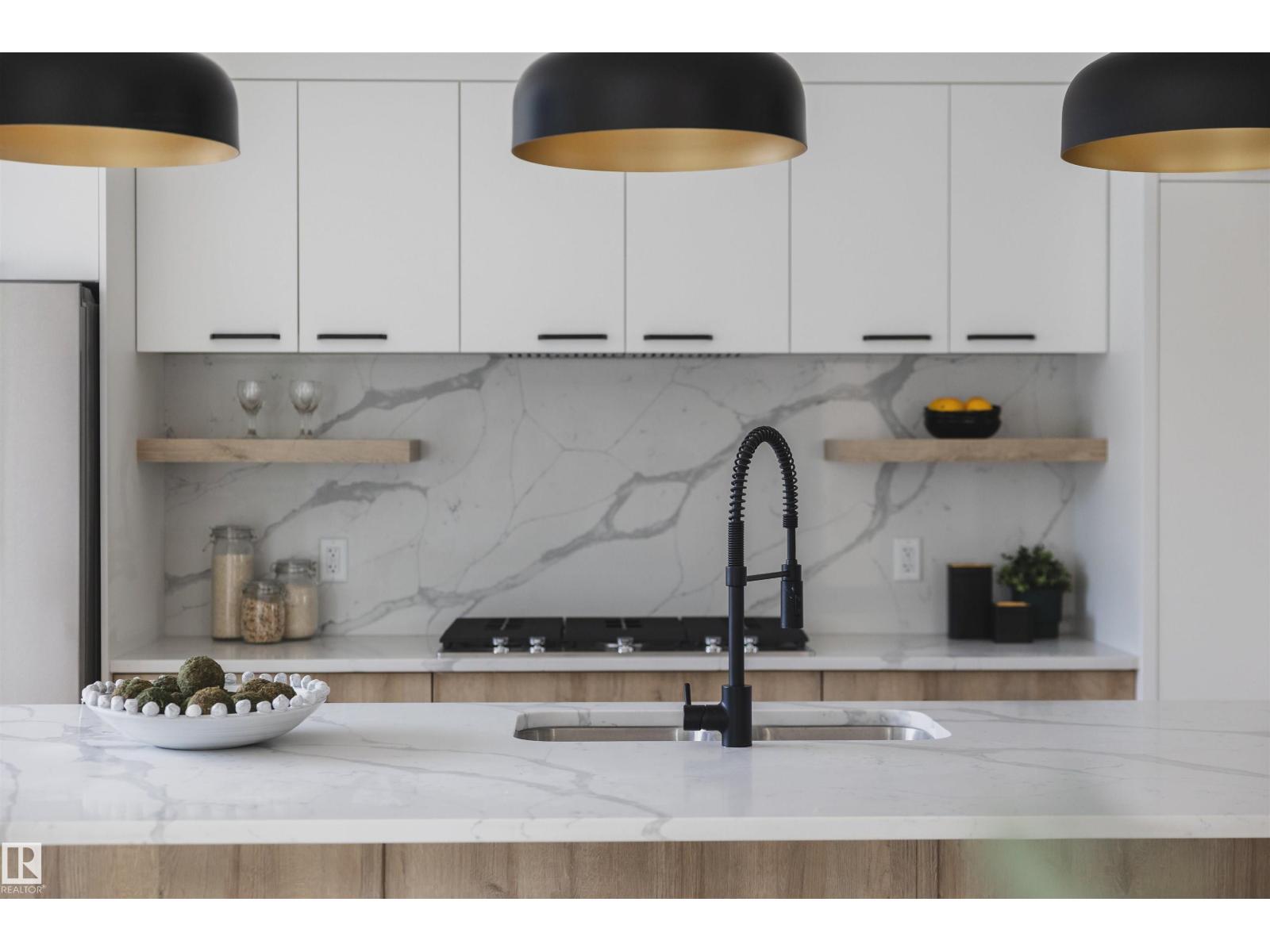 10954 62 AV NW - 13