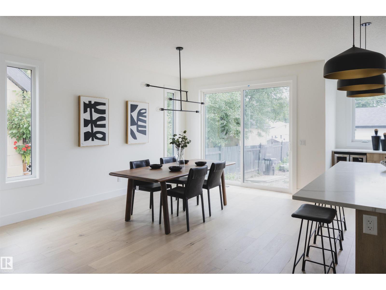 10954 62 AV NW - 15
