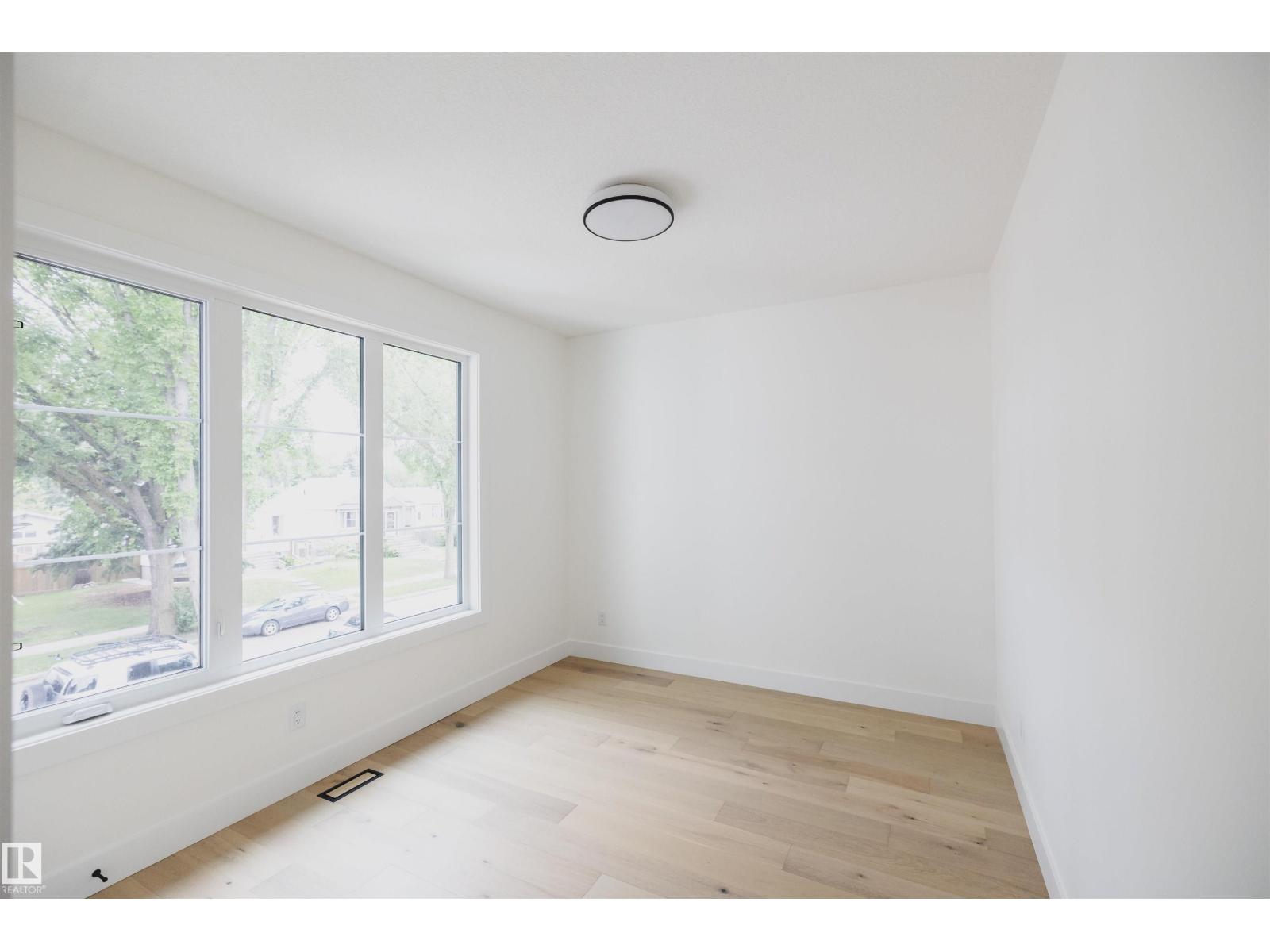 10954 62 AV NW - 28