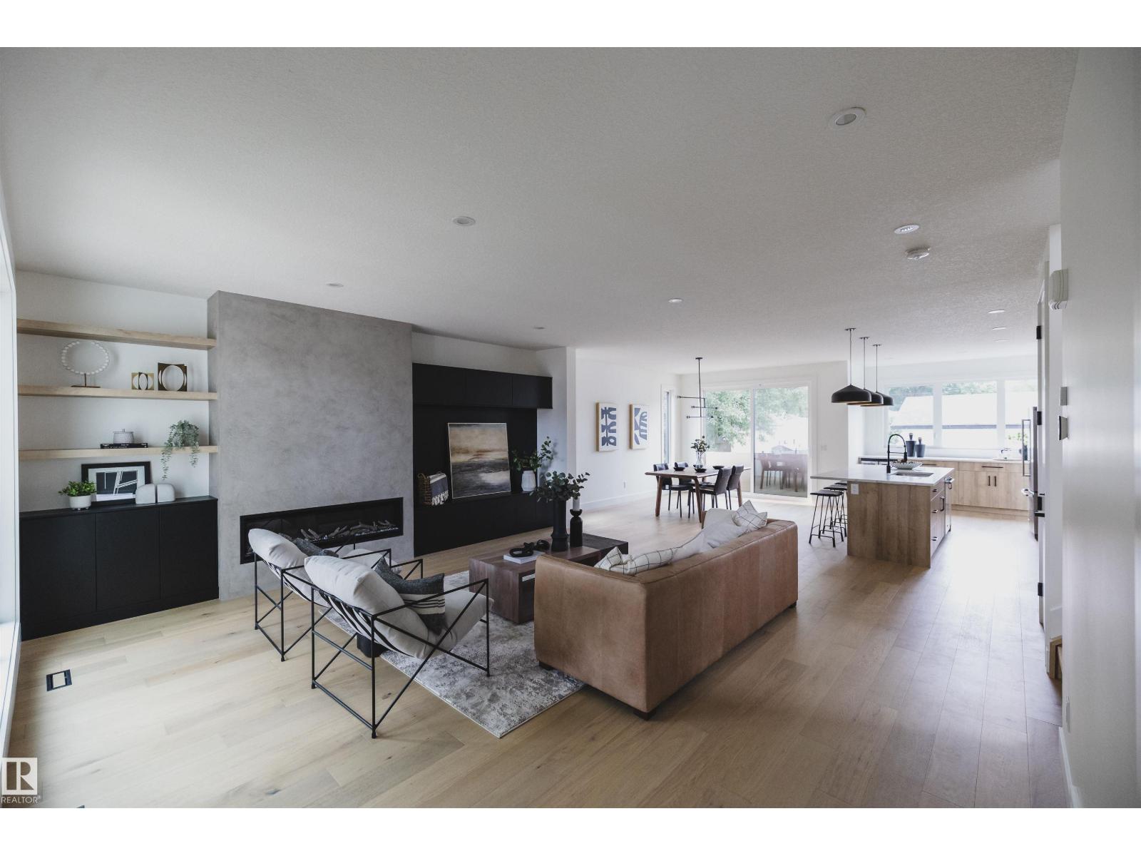 10954 62 AV NW - 4