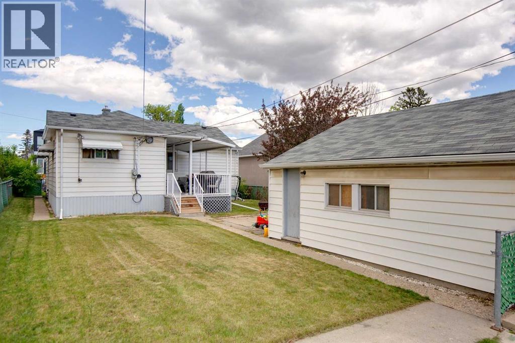 833 20 Avenue NW - 24