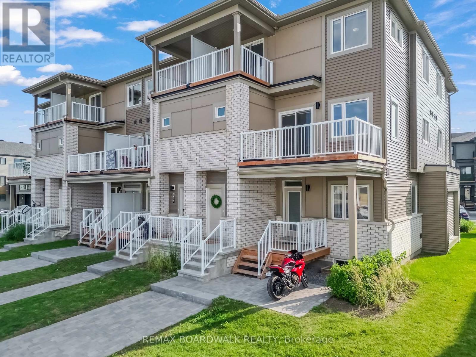 210 VERULAM STREET - 1