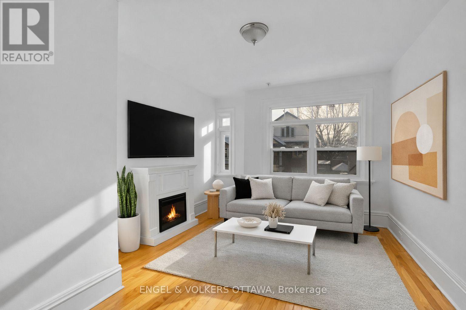 491 MCLEOD STREET - 3