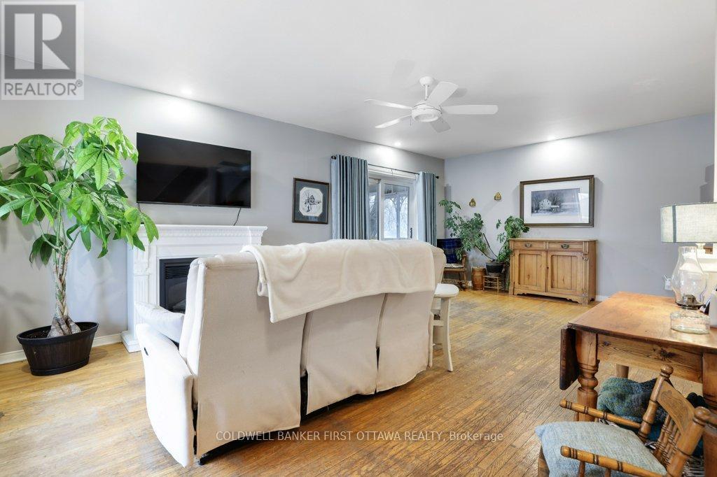 3968 DIAMONDVIEW ROAD - 7