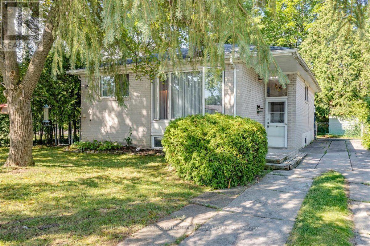 2 CORBETT CRESCENT - 1