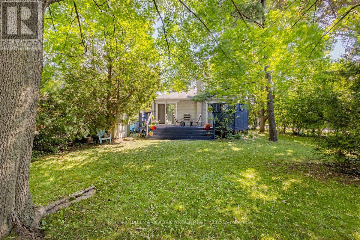 2 CORBETT CRESCENT - 27