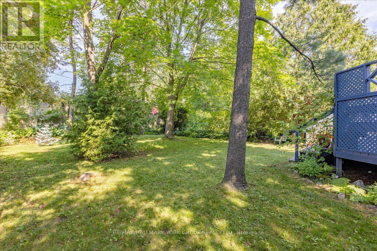 2 CORBETT CRESCENT - 30