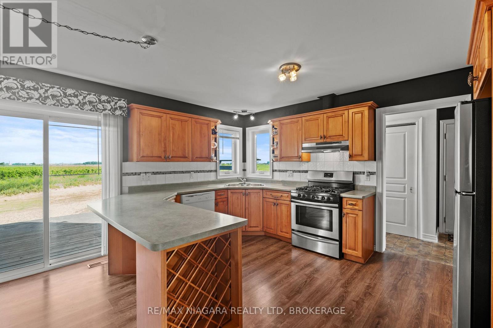 374 NIAGARA STONE ROAD - 17