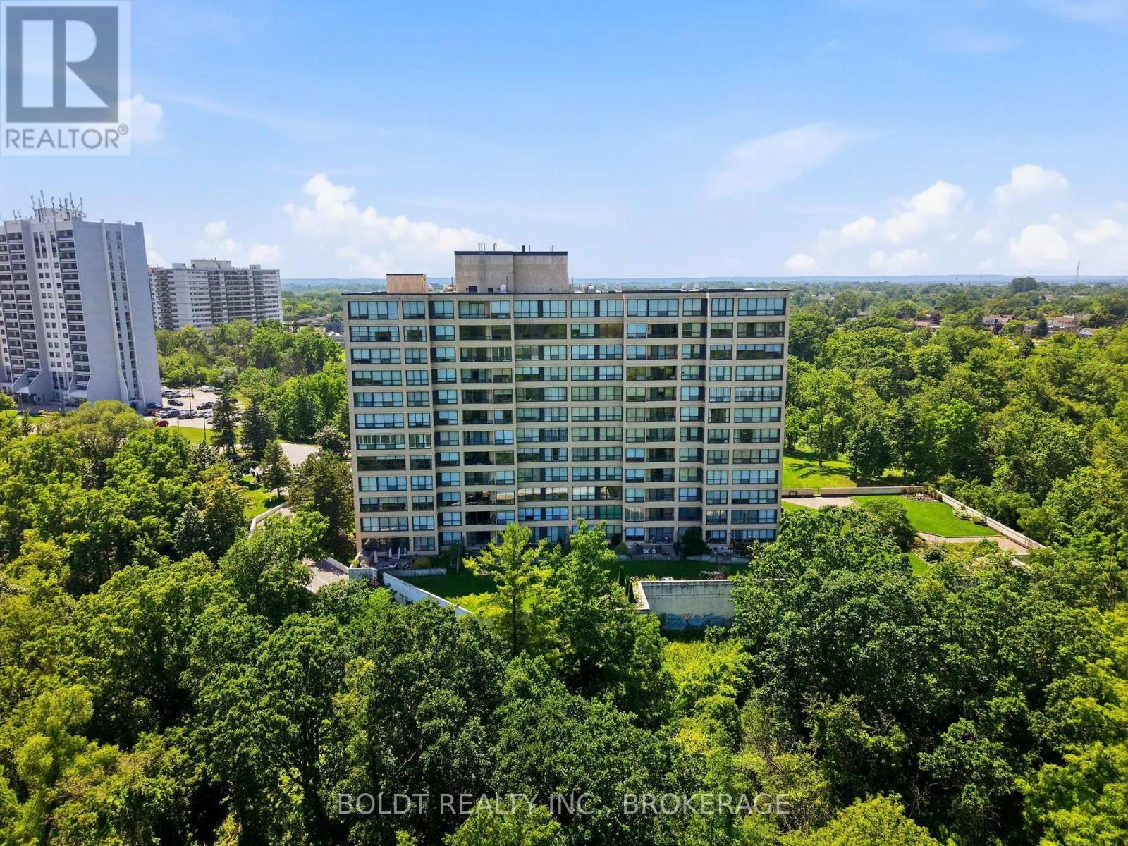 #702 3 TOWERING HEIGHTS BOULEVARD - 46