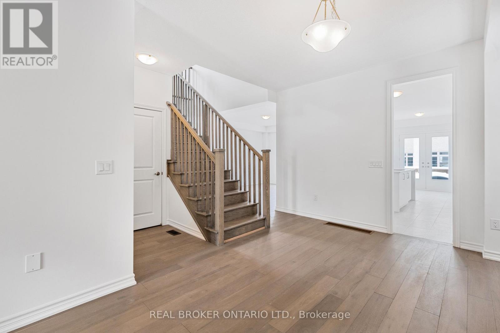 8 DAISY STREET - 15