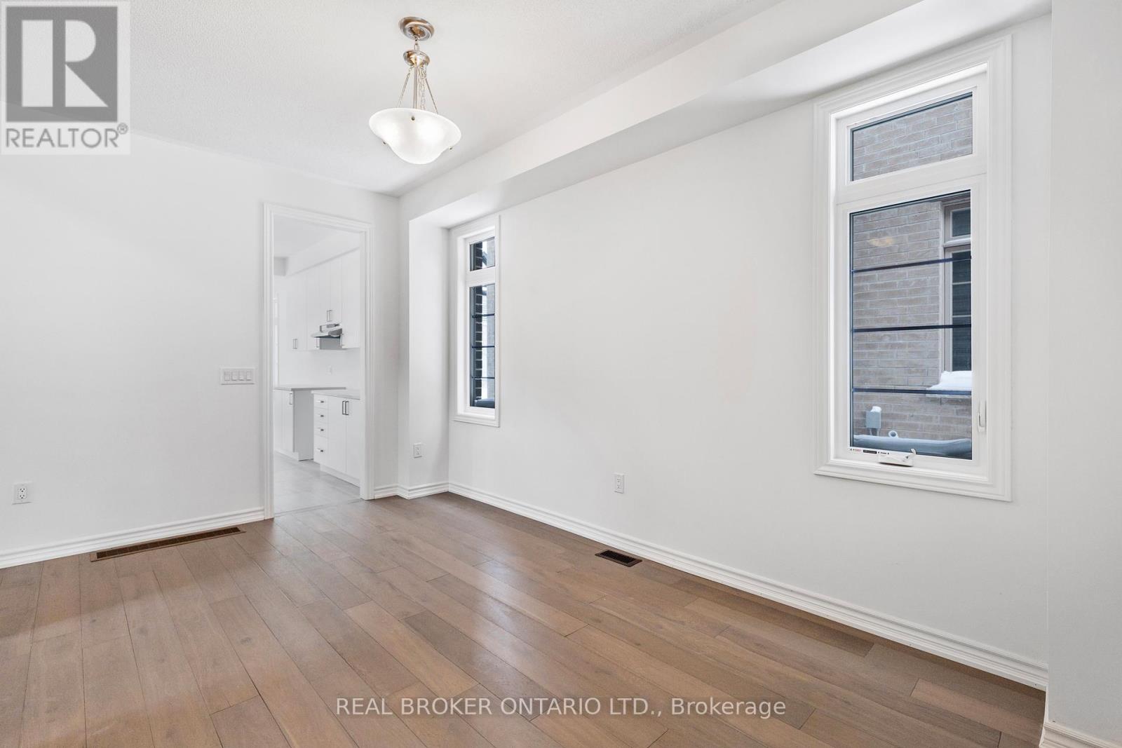 8 DAISY STREET - 16