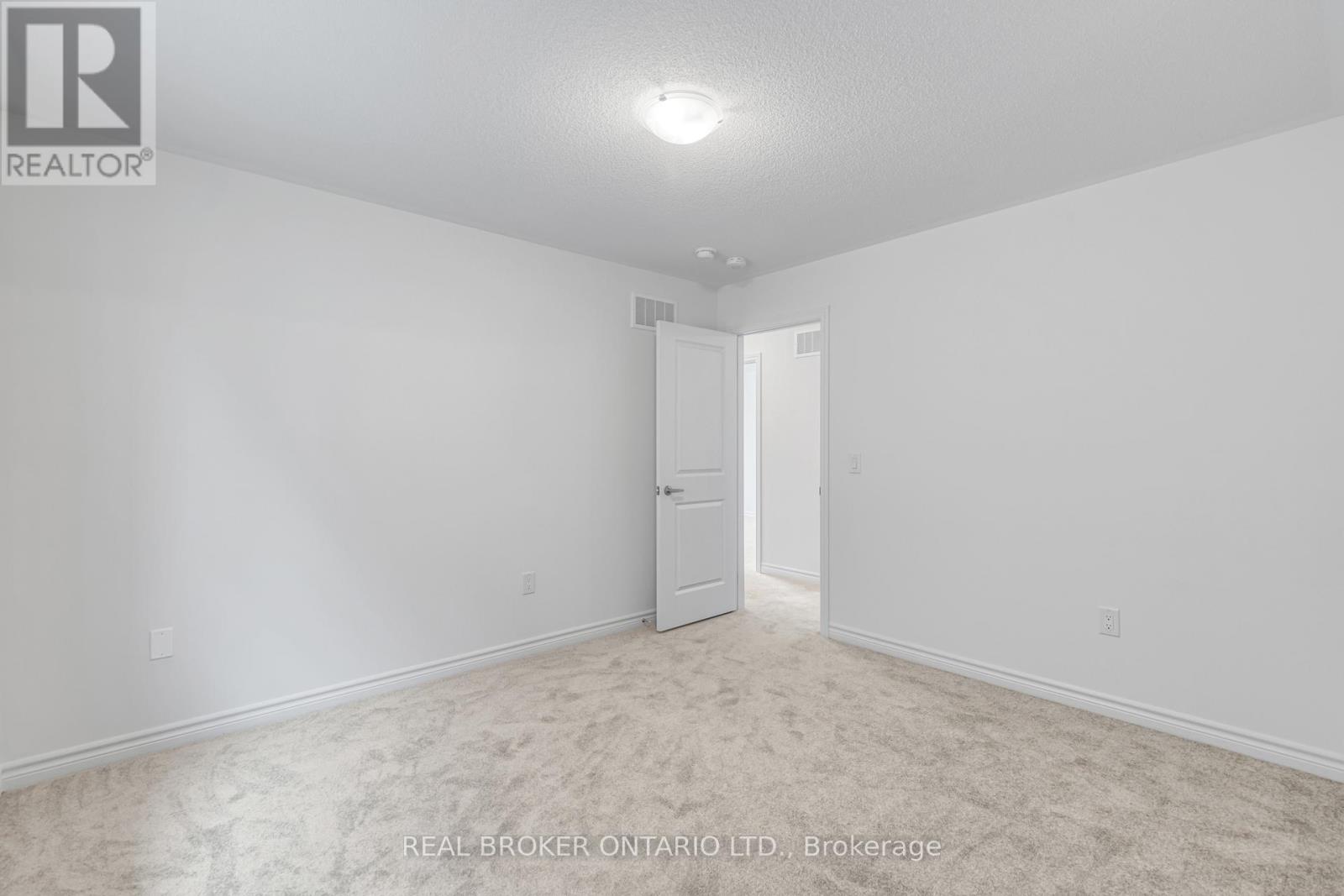 8 DAISY STREET - 18