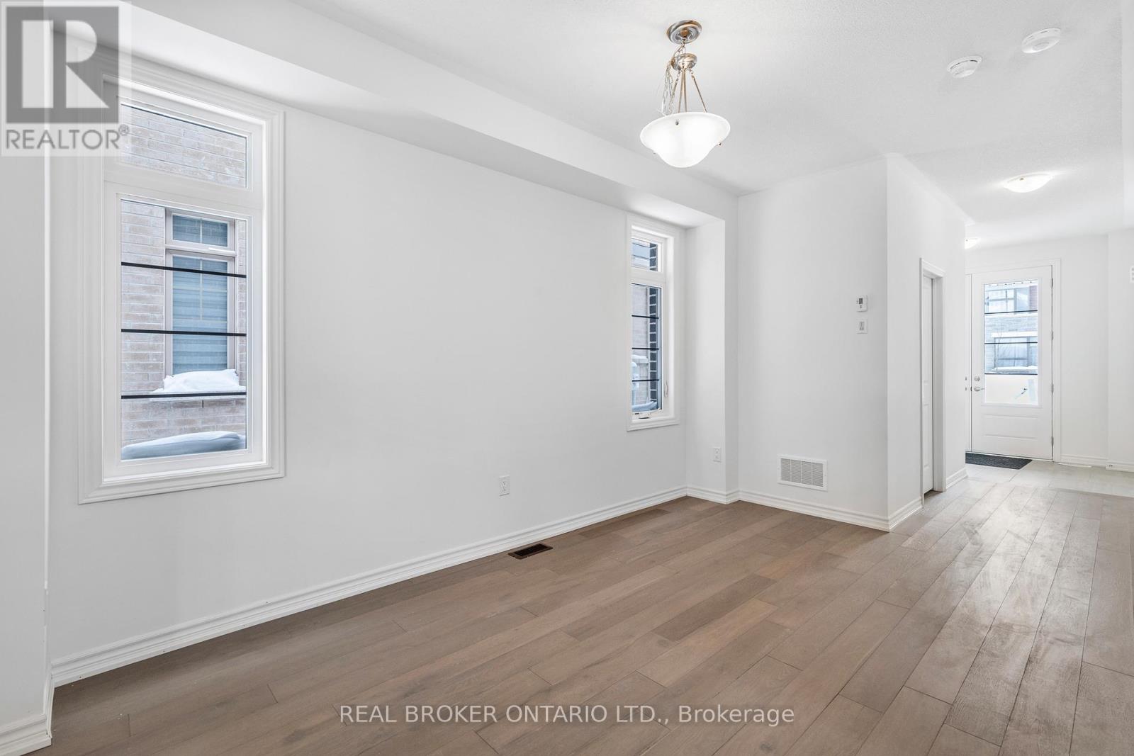 8 DAISY STREET - 6