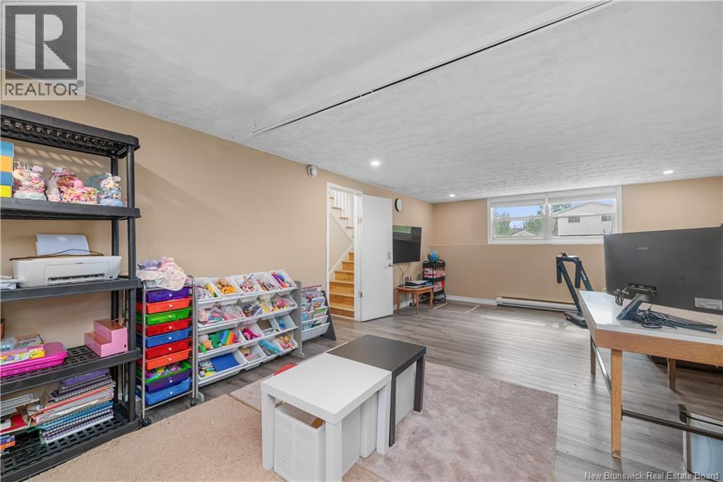 97 Ashley Crescent - Image 33