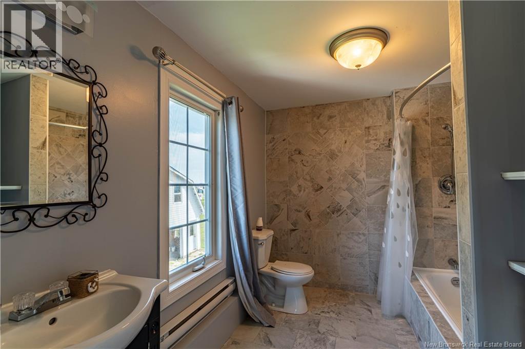 4 Gregg Street - 26