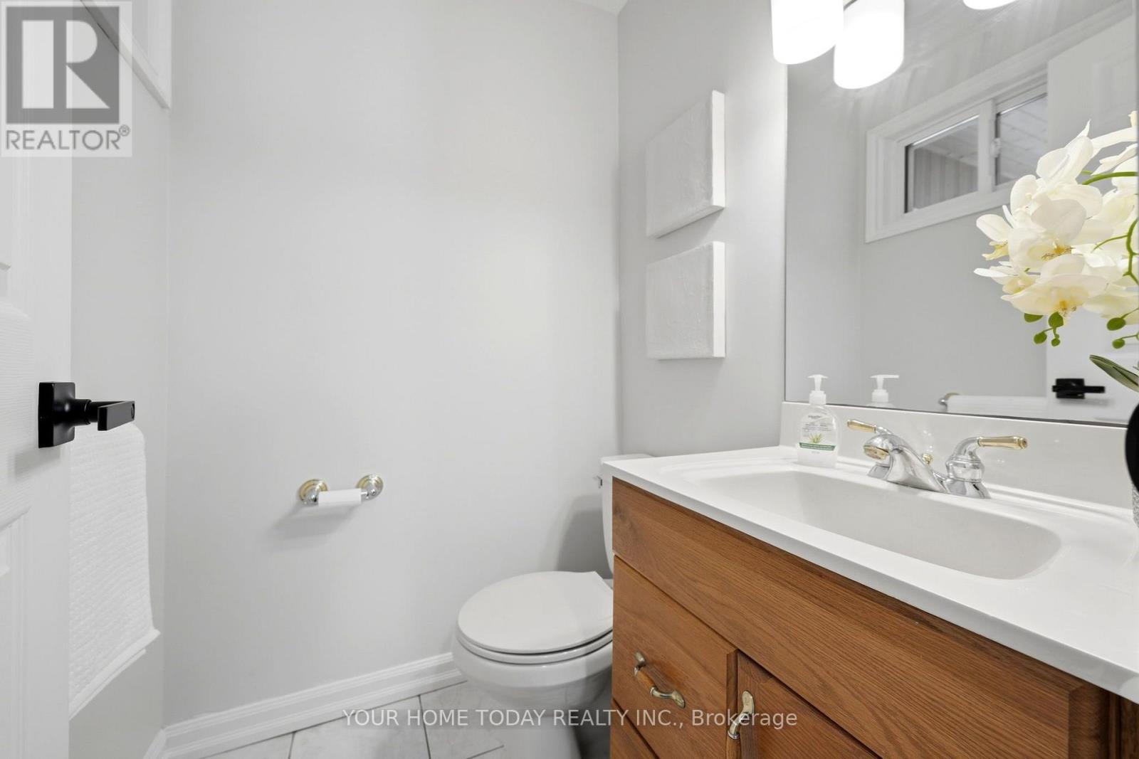 35 DAWSON CRESCENT - Image 17