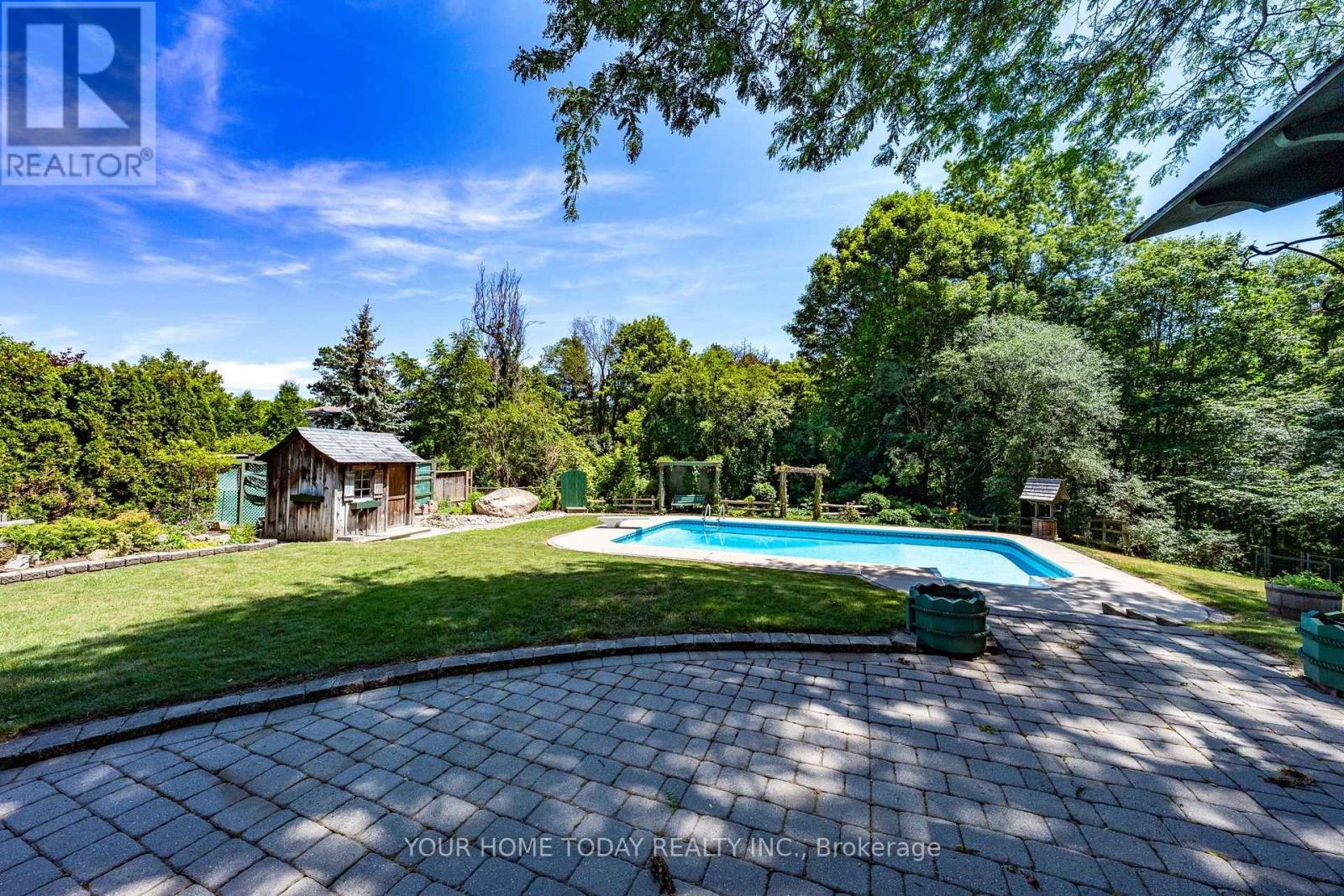 35 DAWSON CRESCENT - Image 35